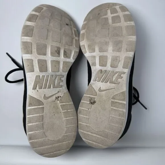 Nike Tanjun Running Shoes Black White 812655-011 Women’s 8 Lightweight Sneaker - Picture 9 of 9